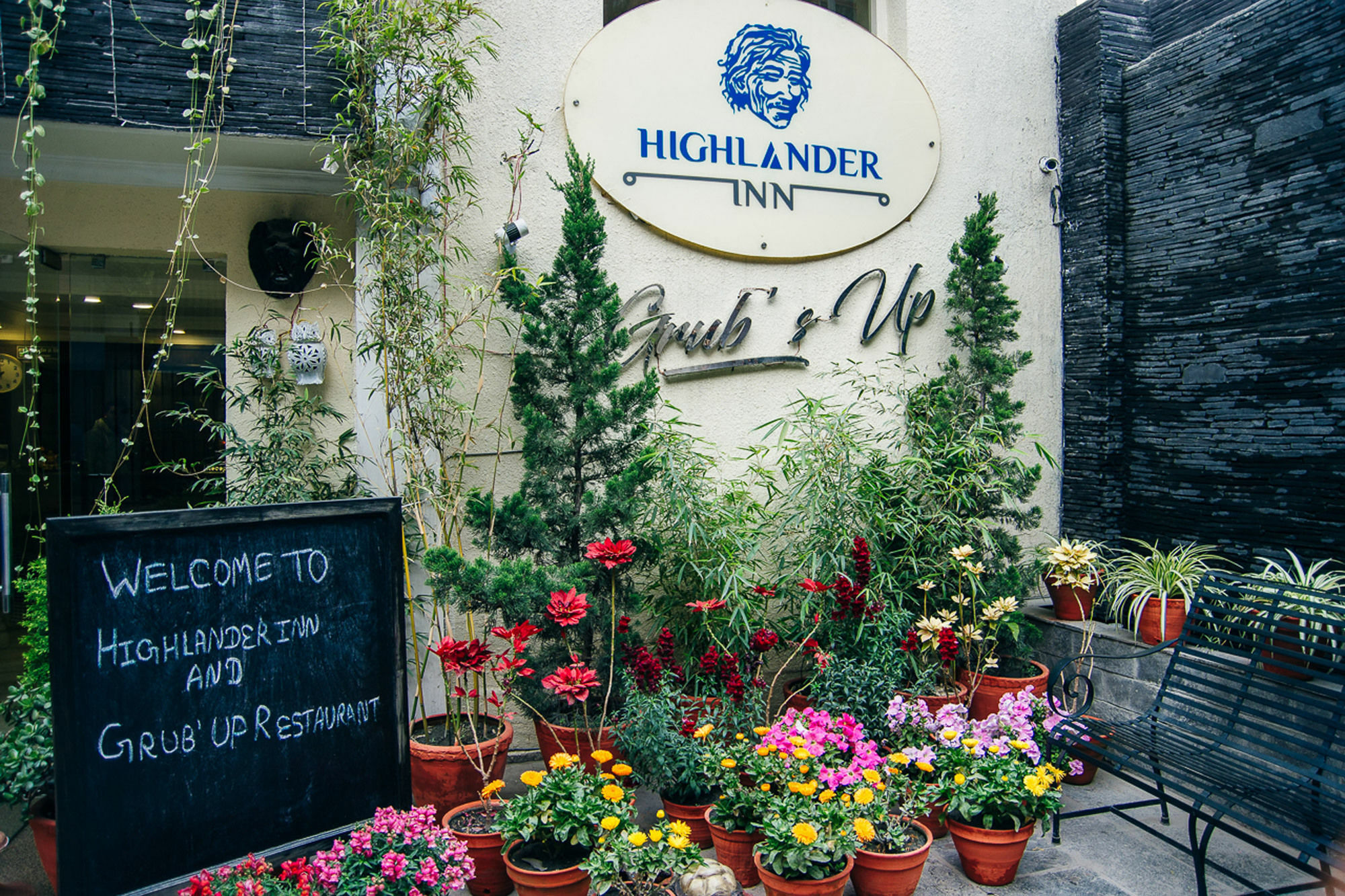 Hotel Highlander, Thamel カトマンズ エクステリア 写真